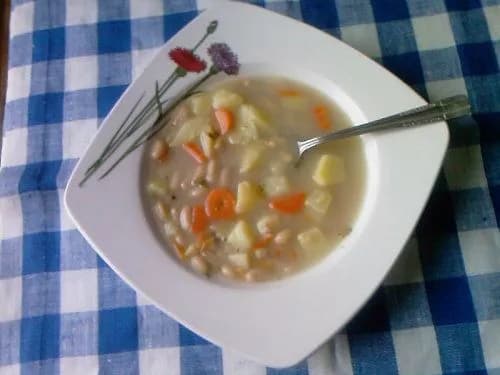 Rozgrzewająca słodko-kwaśna zupa fasolowa na każdą porę roku!