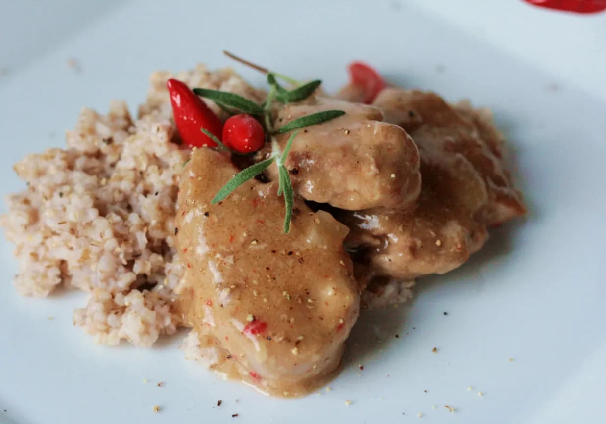 Biała Krzyżowa - Najlepsza polędwica w sosie własnym