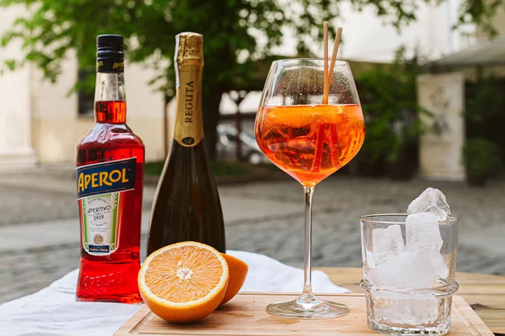 Aperol butelka: Idealny składnik na letnie napoje