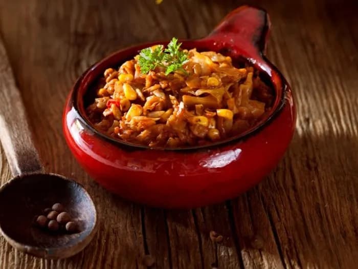 Bigos z kiszonej kapusty z kiełbasą i boczkiem na każdą okazję?