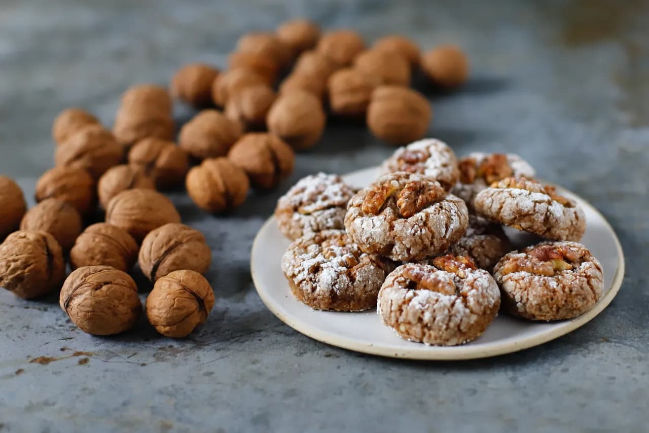 Przepis na łatwe ciasteczka z mielonych orzechów