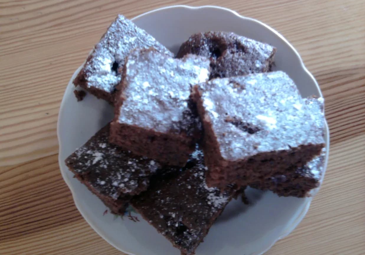 Łatwy przepis na biszkopt z 1 jajka