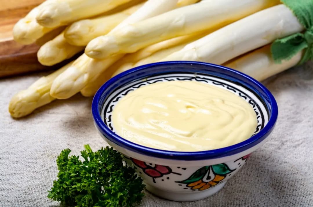 Jak przygotować idealny Thomy sos holenderski do jajek? Nasz trik